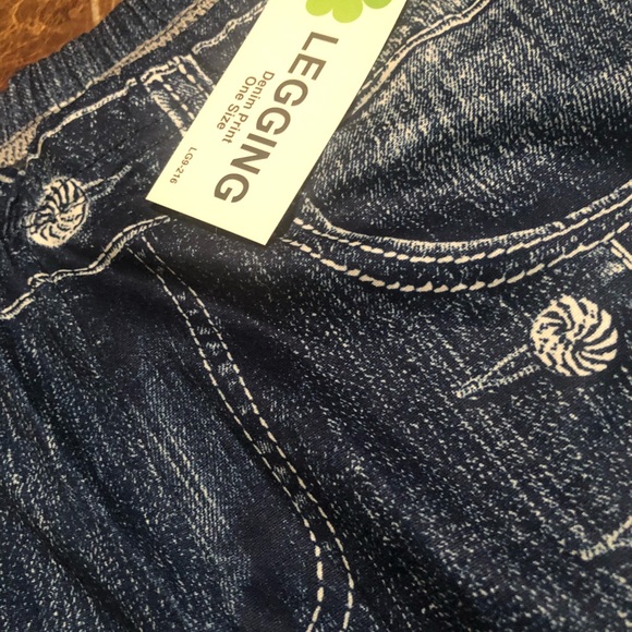 C &k leggings one size fit all - Picture 4 of 6